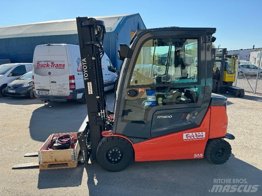 Toyota 9FBM30T Elektriniai šakiniai krautuvai