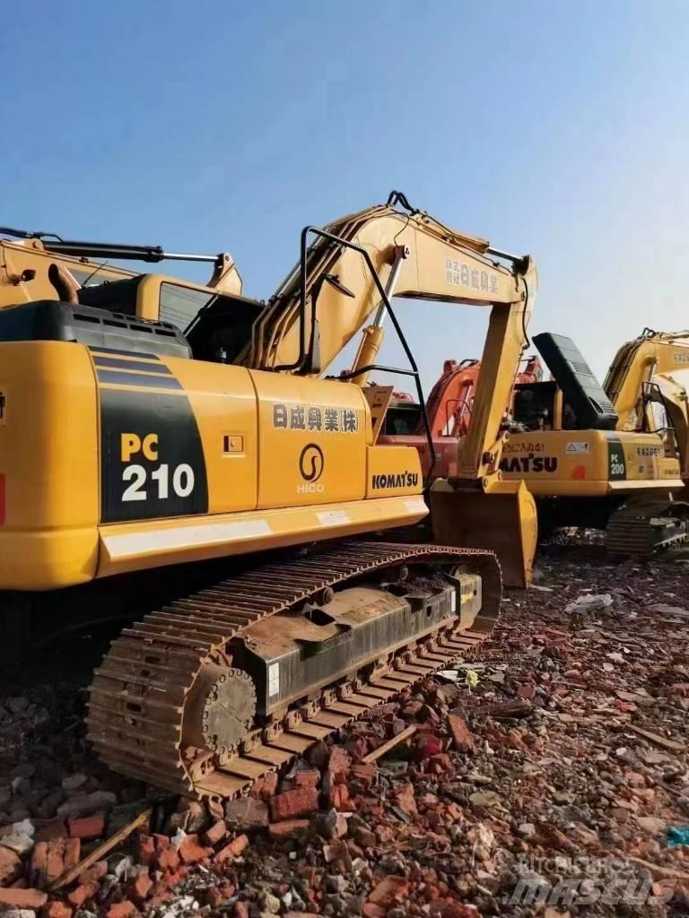 Komatsu PC 210 Vikšriniai ekskavatoriai