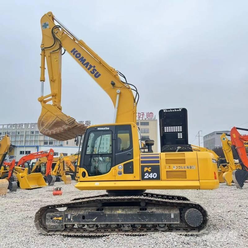 Komatsu PC 240 Vikšriniai ekskavatoriai