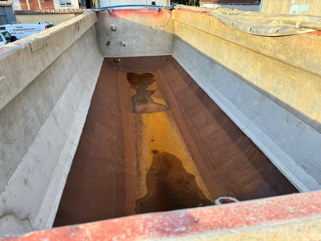 Kempf SKM 35/3 Savivartės puspriekabės
