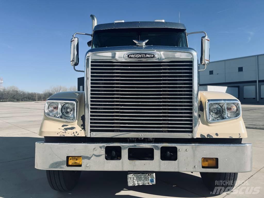 Freightliner 122 SD Naudoti vilkikai