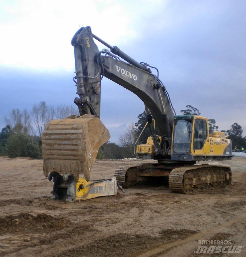 Volvo EC 460 B LC Vikšriniai ekskavatoriai