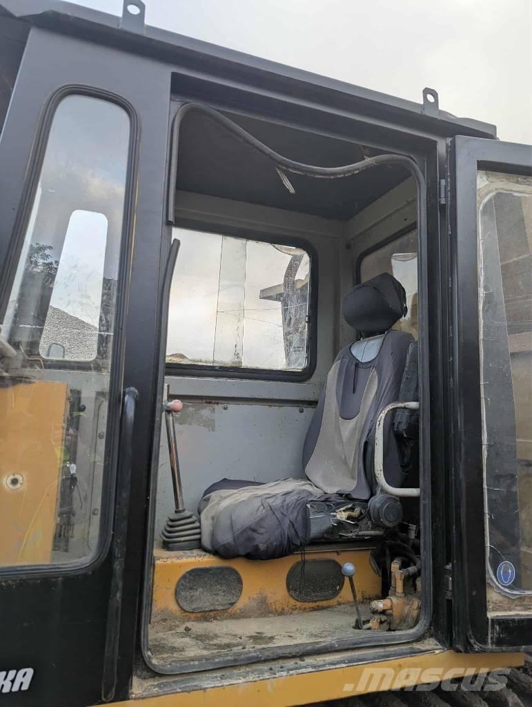 Morooka MST 1500 Vikšrinė savivartė technika