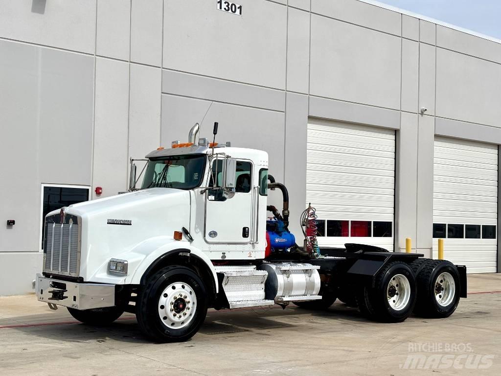 Kenworth T 800 Naudoti vilkikai