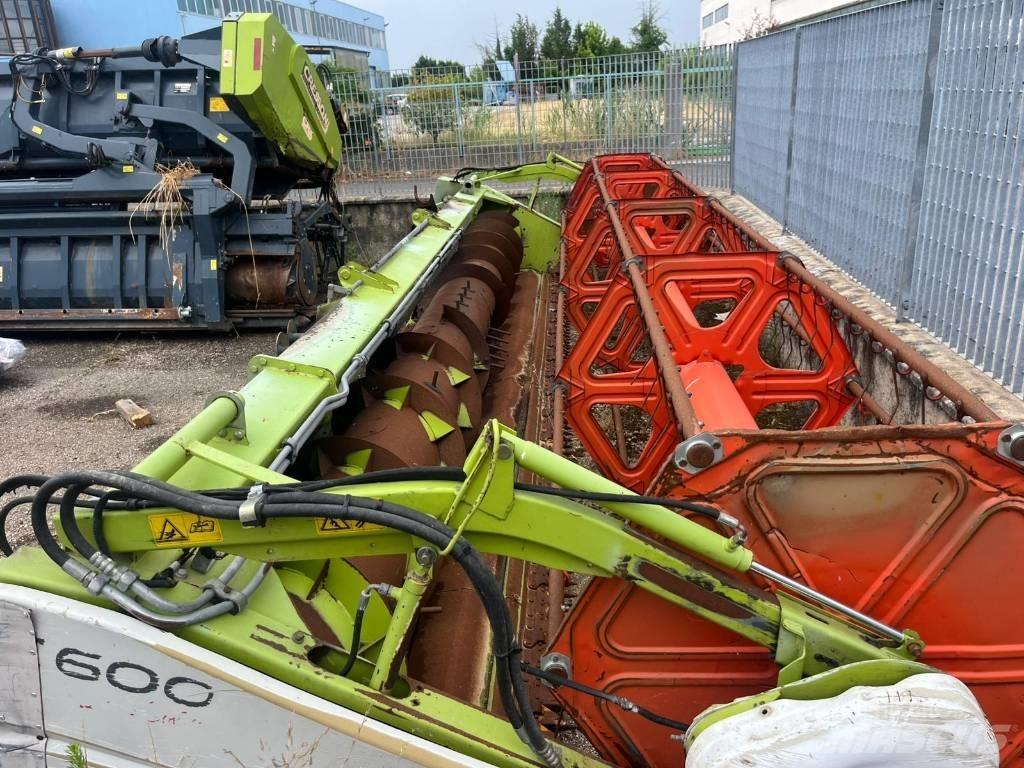 CLAAS C 600 Derliaus nuėmimo kombainų galvos