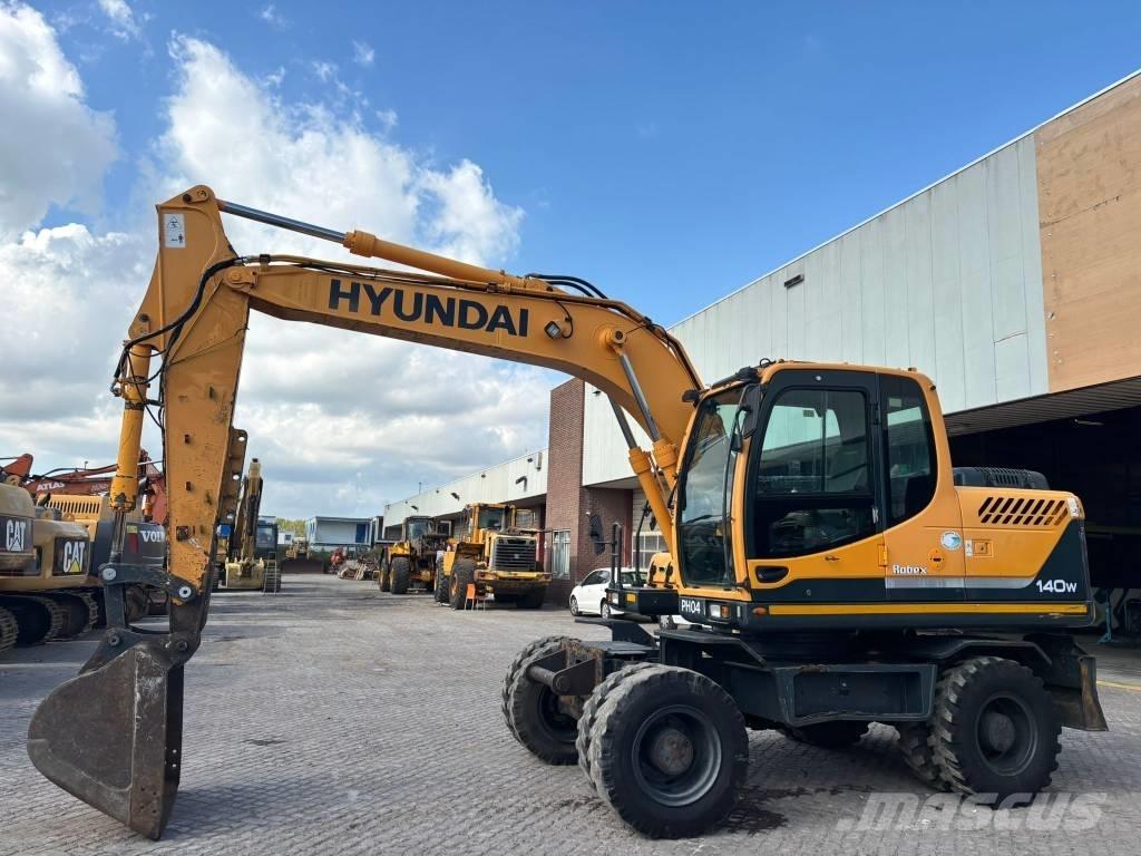 Hyundai 140W-9 Ratiniai ekskavatoriai