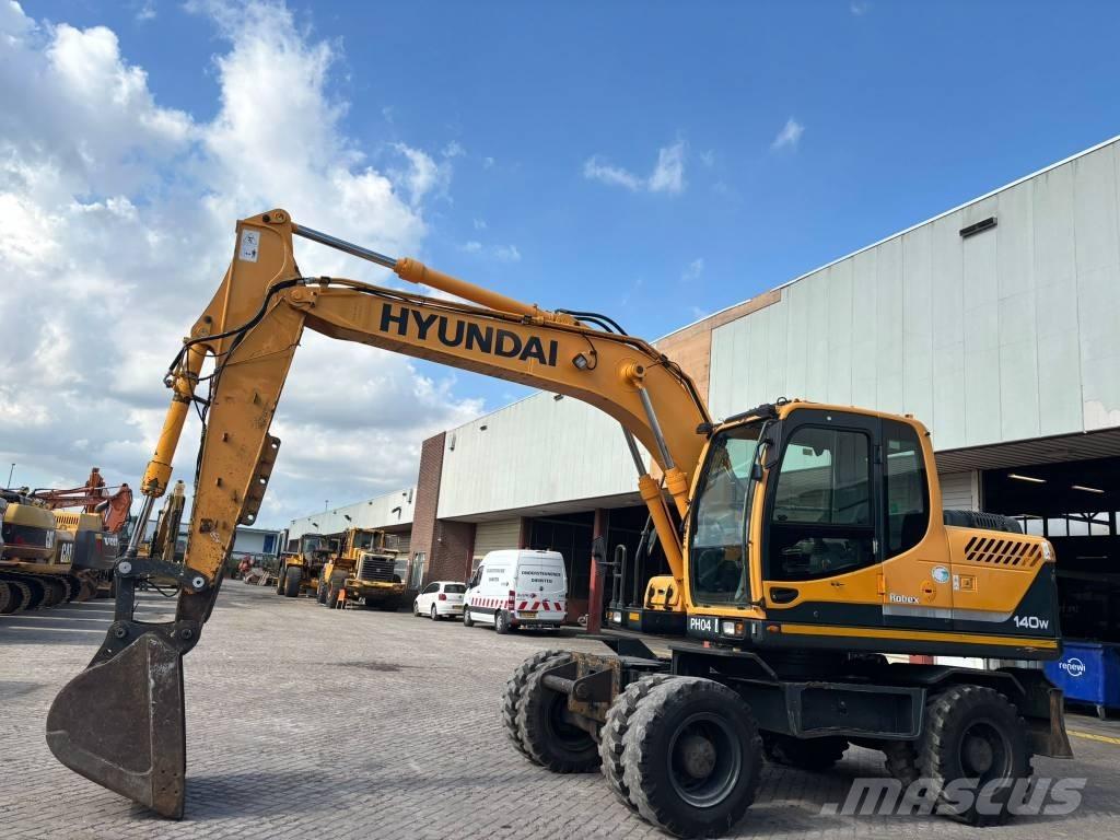 Hyundai 140W-9 Ratiniai ekskavatoriai