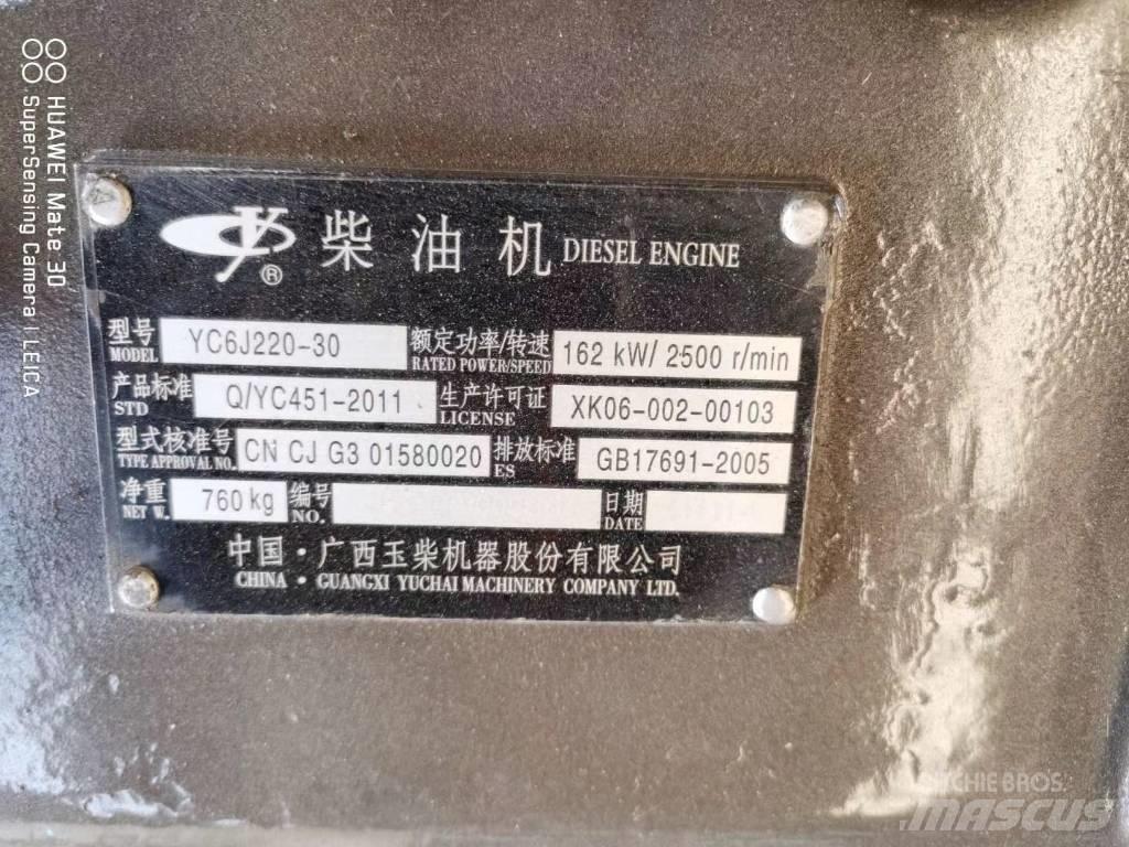 Yuchai YC6J220-30 Varikliai