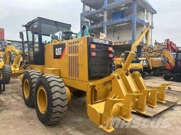 CAT 140 K Greideriai