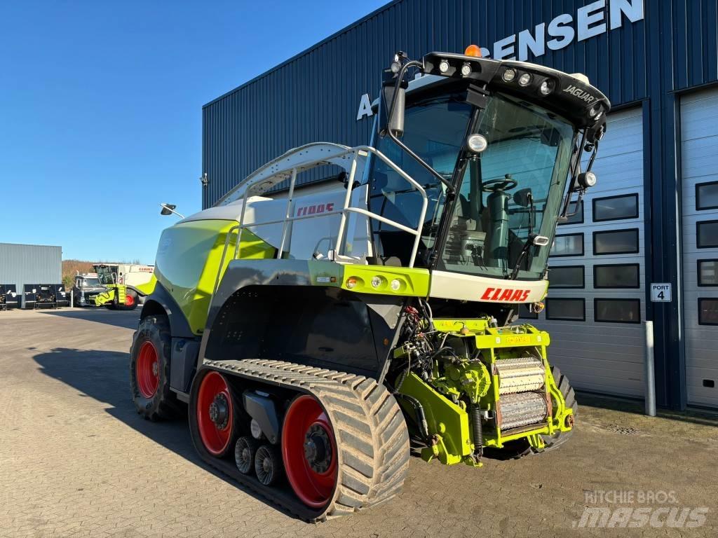 CLAAS Jaguar 960 4WD Pašarų ruošimo technika