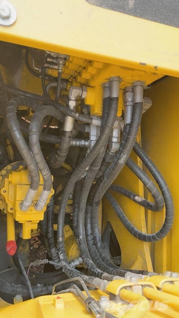 Komatsu PC 130 Vikšriniai ekskavatoriai