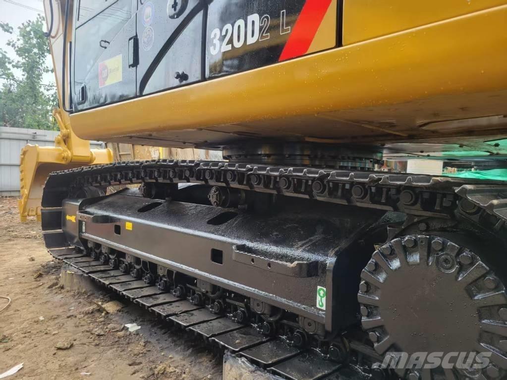 CAT 320 D L Vikšriniai ekskavatoriai