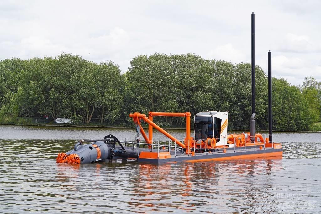Bell Cutter Dredger Darbiniai laivai / baržos ir pantonai