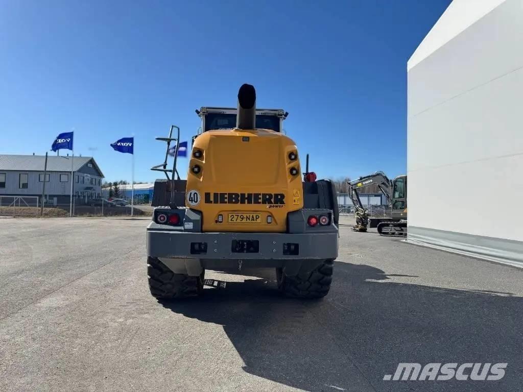 Liebherr L 556 Naudoti ratiniai krautuvai