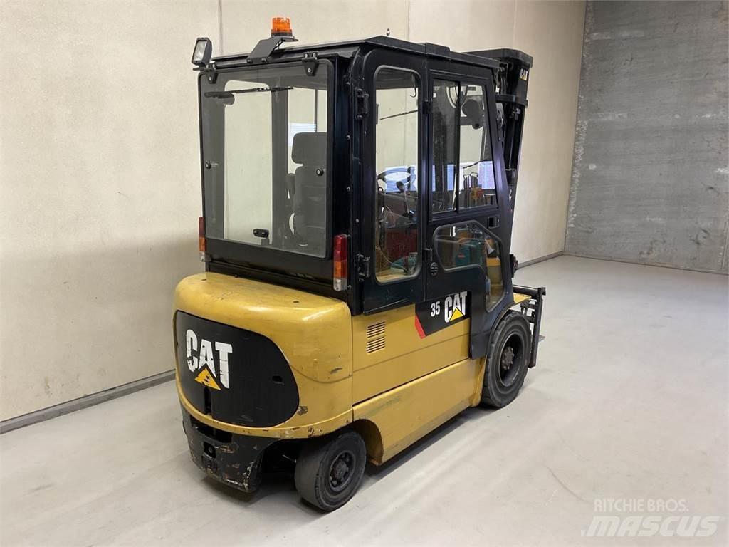 CAT EP35K-PAC Elektriniai šakiniai krautuvai