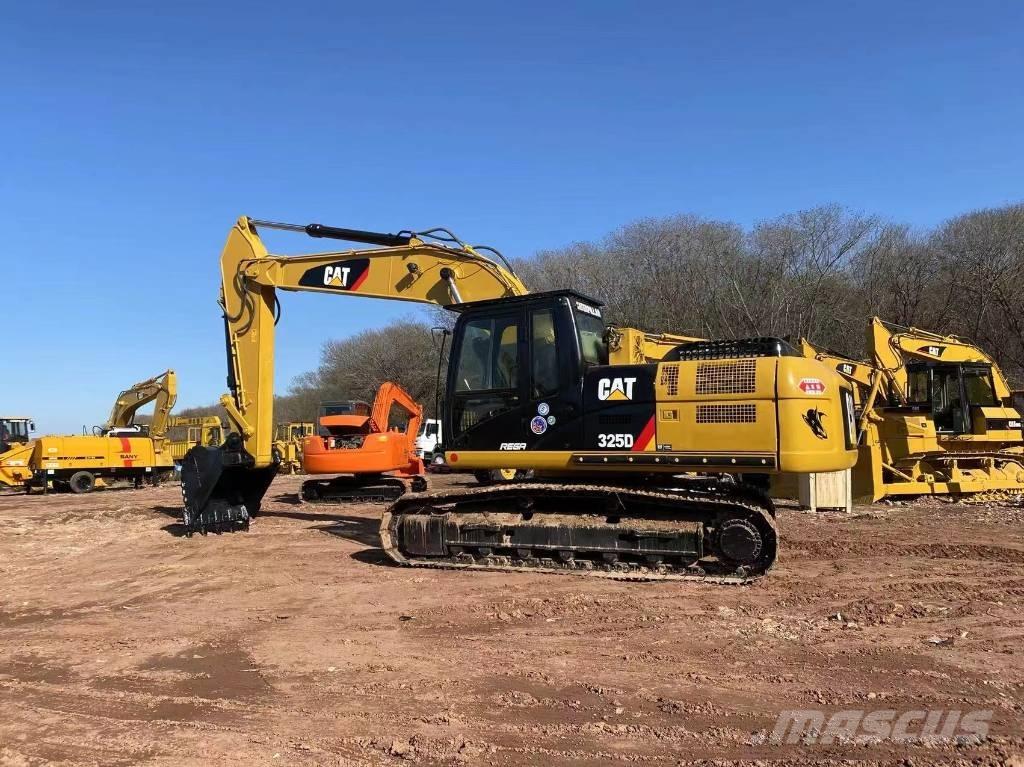 CAT 325 D Vikšriniai ekskavatoriai