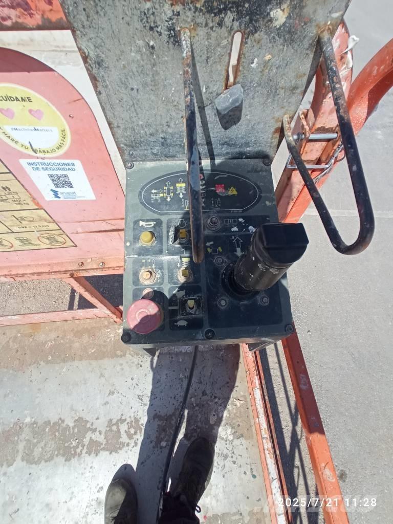 JLG 3394 RT Žirkliniai keltuvai