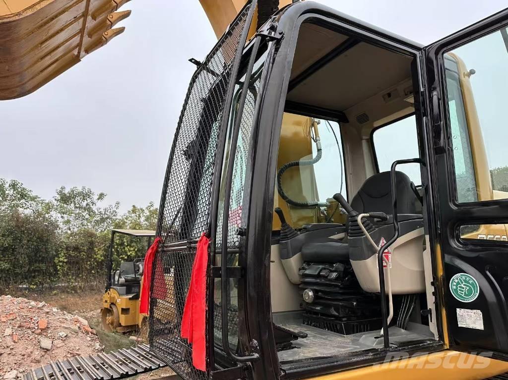 CAT 320 C Vikšriniai ekskavatoriai