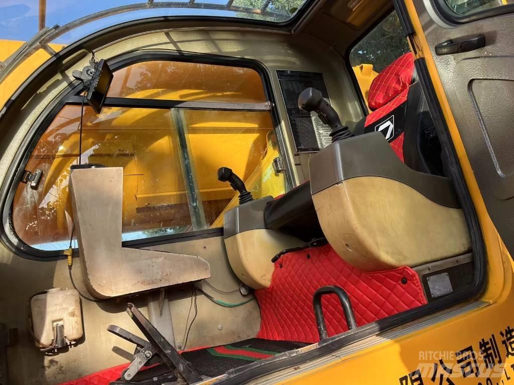 XCMG QY70KA Visureigiai kranai