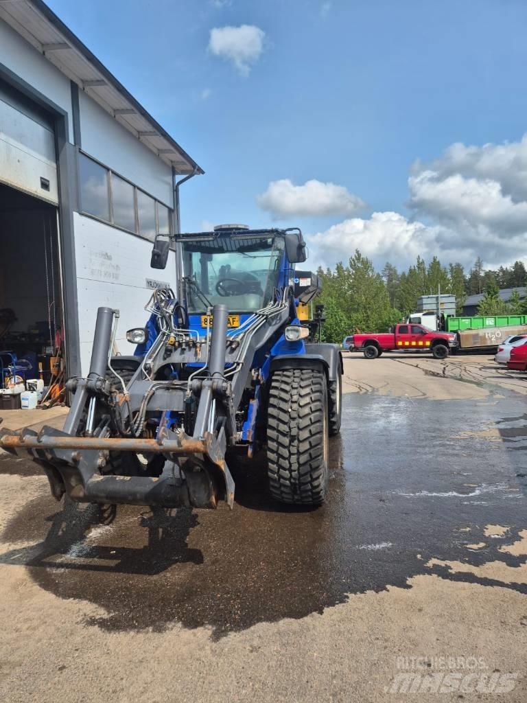 Wille 855 C Naudoti kompaktiški traktoriai