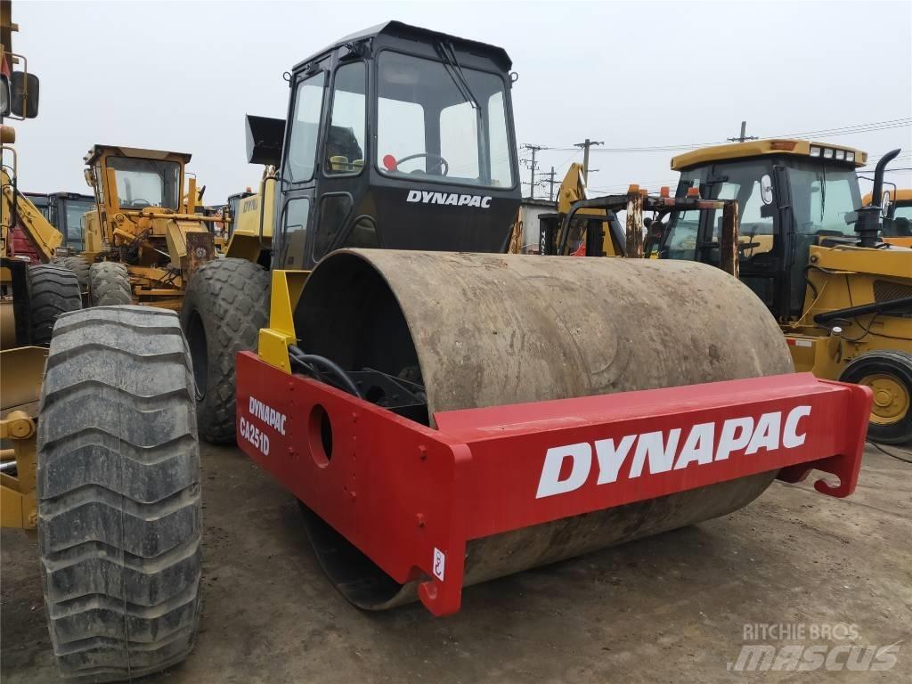 Dynapac CA251D Vieno būgno volai