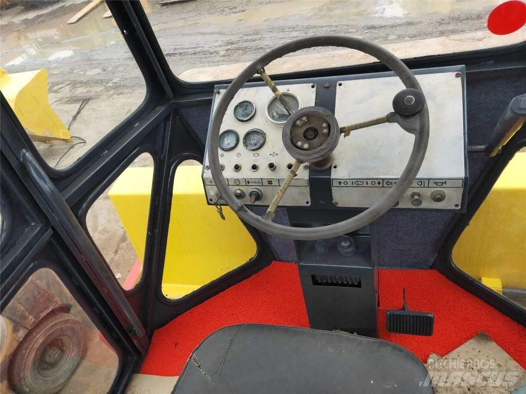 Dynapac CA251D Vieno būgno volai