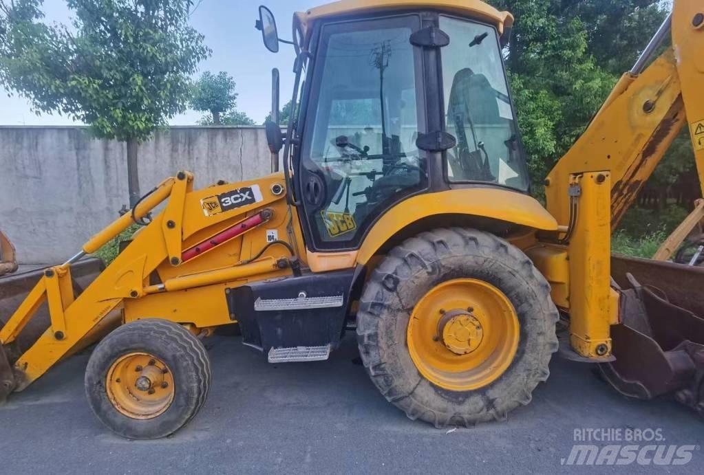 JCB 3 CX Ekskavatoriniai krautuvai