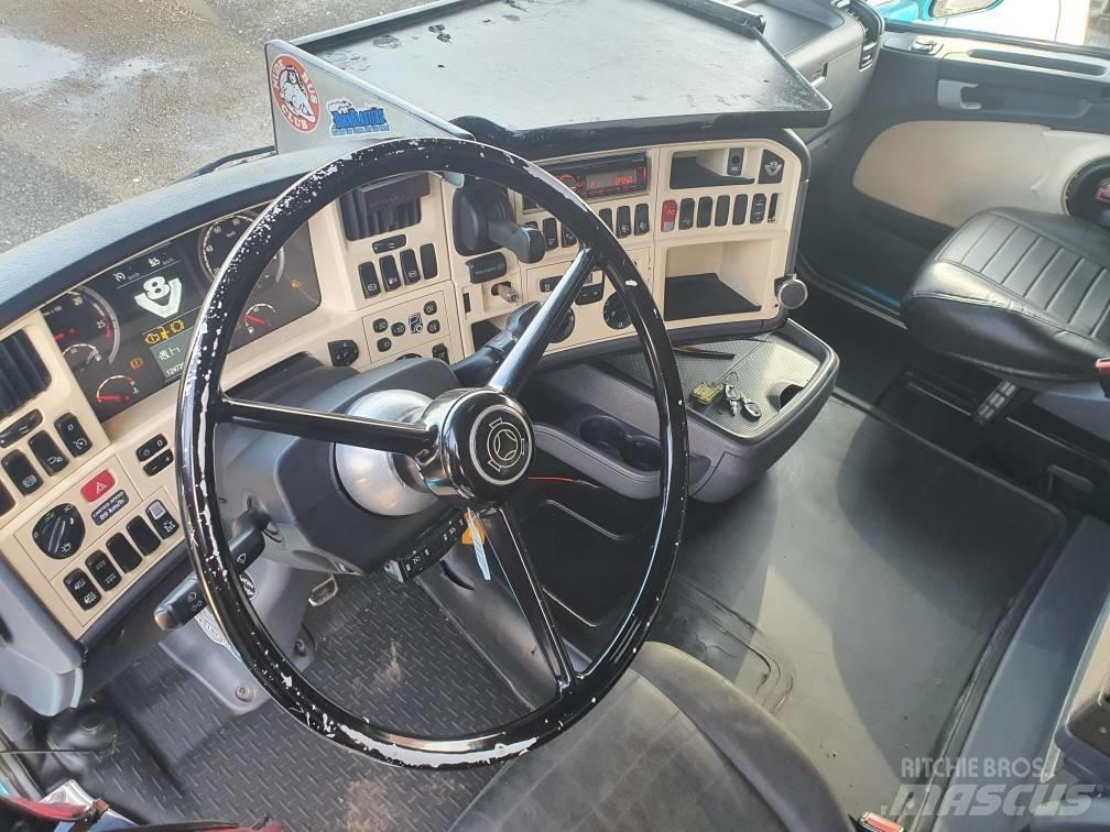 Scania R 560 Naudoti vilkikai