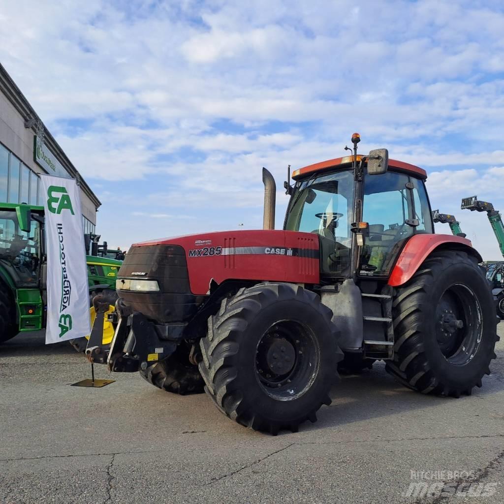 CASE MAGNUM  MX 285 Traktoriai