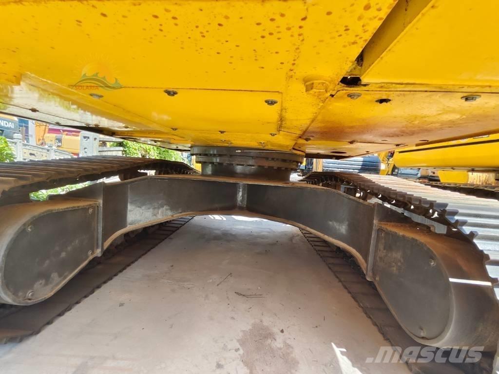 Komatsu PC 220-8 Vikšriniai ekskavatoriai