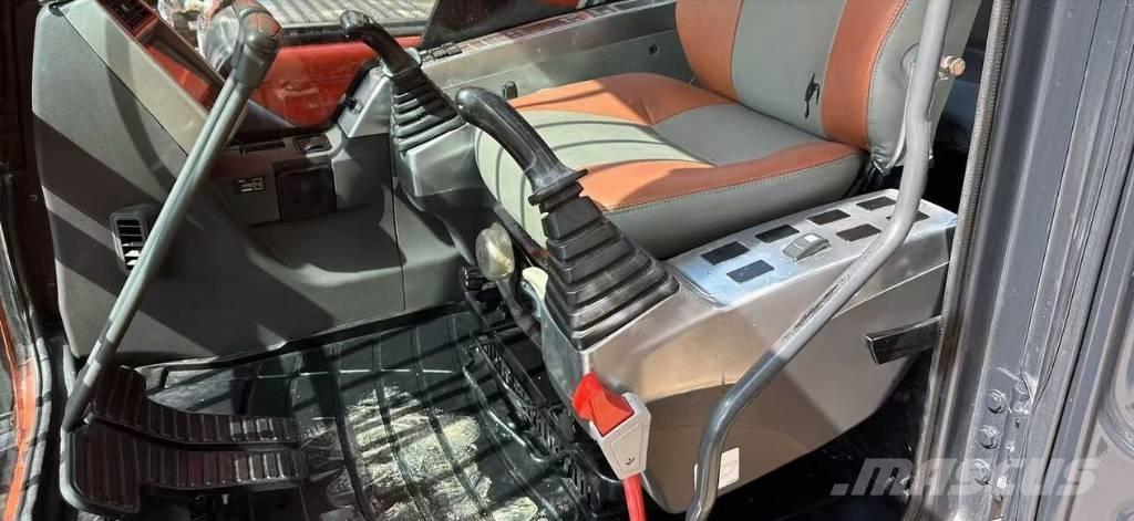 Doosan DX340 Vikšriniai ekskavatoriai