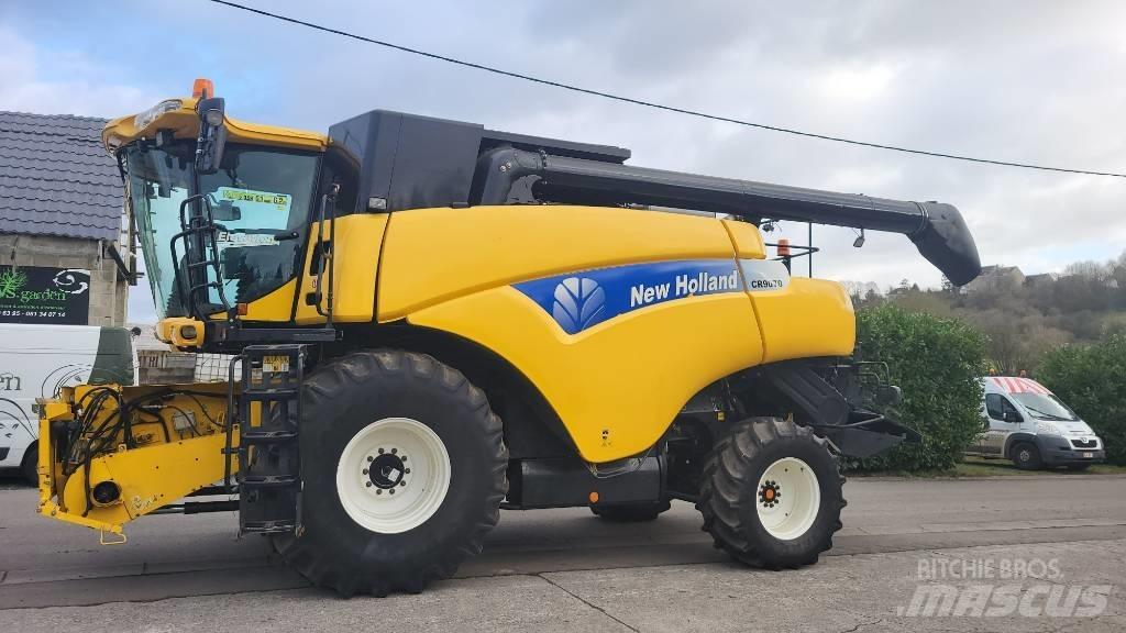 New Holland CR9070 Derliaus nuėmimo kombainai