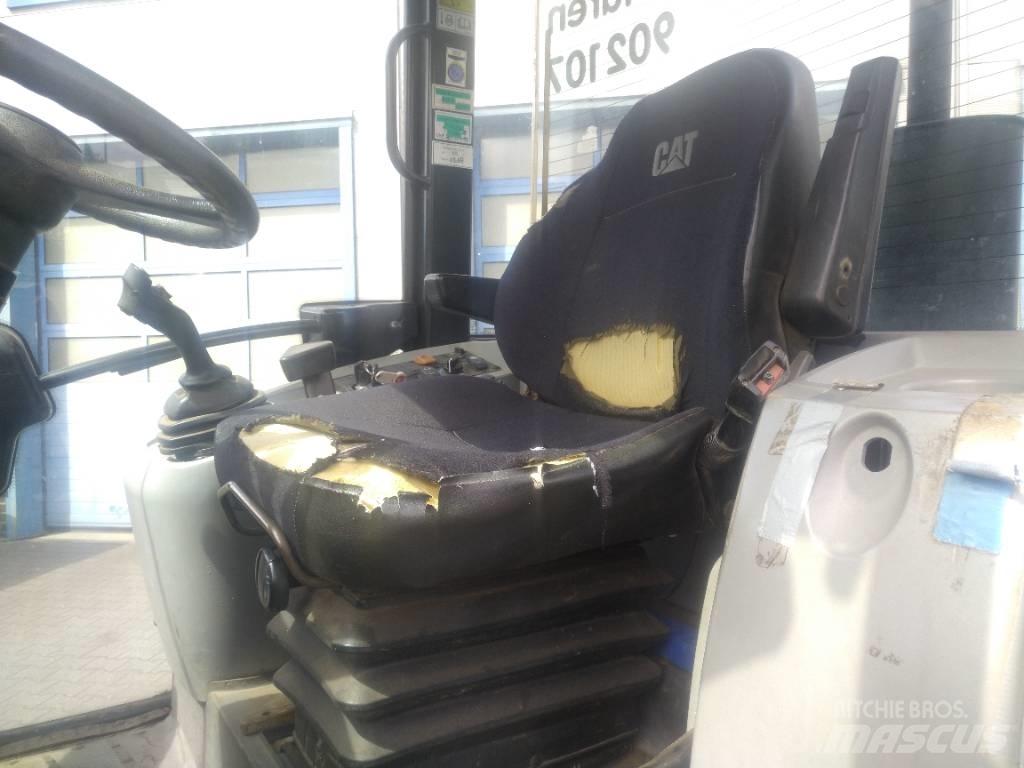CAT 907 H Naudoti ratiniai krautuvai