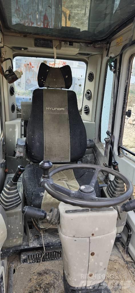 Hyundai 140W-7 Ratiniai ekskavatoriai