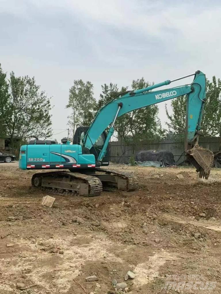 Kobelco SK200 Vikšriniai ekskavatoriai