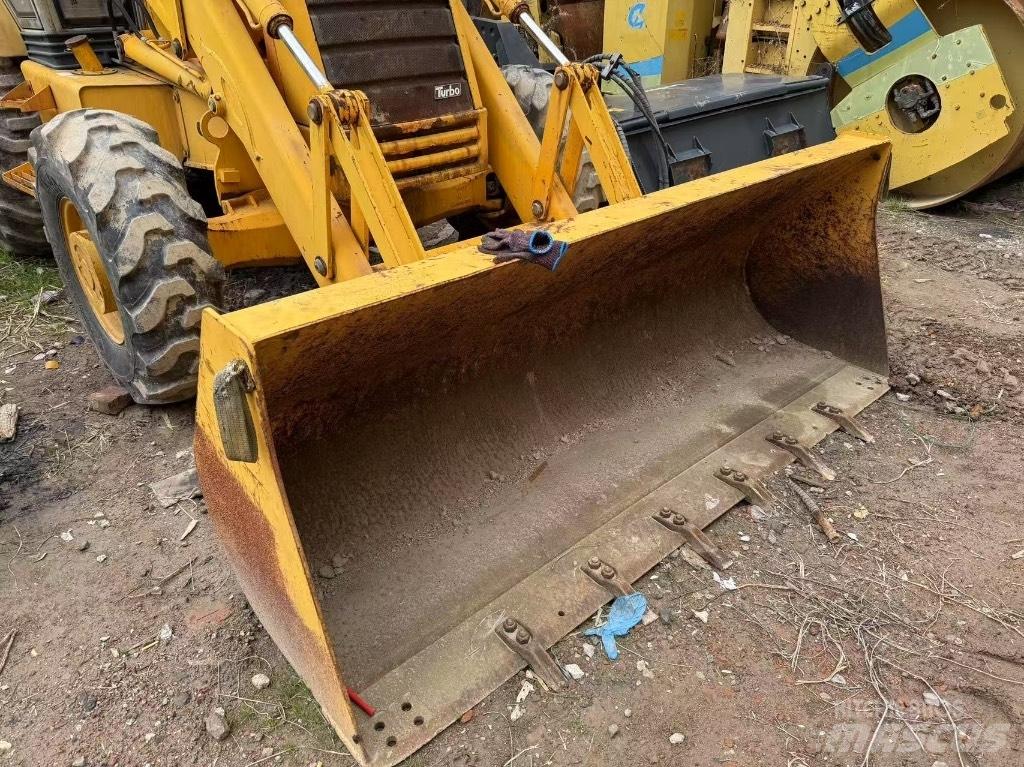 JCB 3 CX Ekskavatoriniai krautuvai