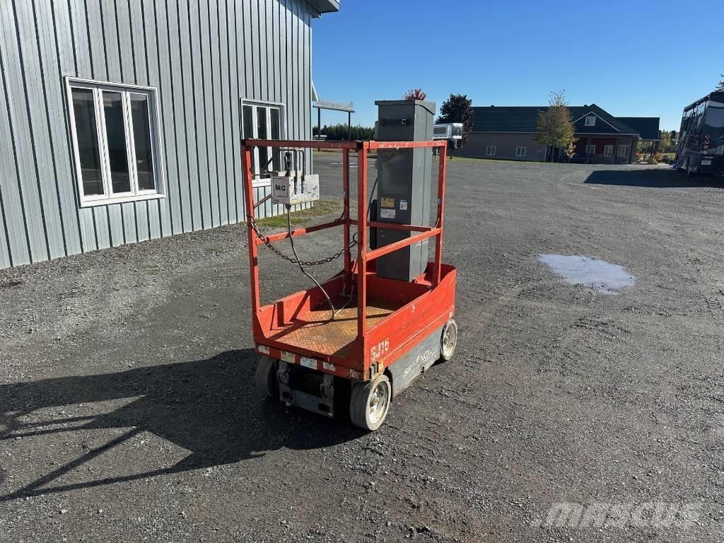 SkyJack SJ 16 Vertikalūs stiebiniai keltuvai