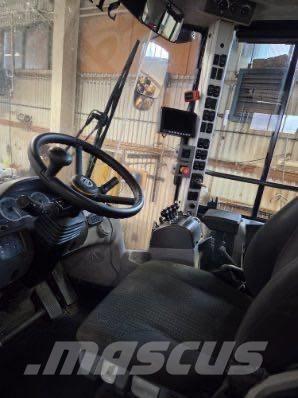 Volvo L 90 H Naudoti ratiniai krautuvai