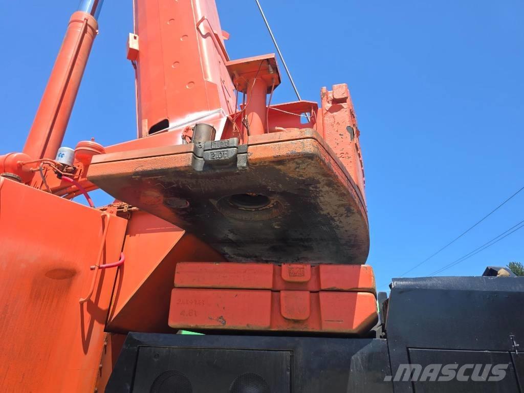 Liebherr LTM 1090-2 Visureigiai kranai