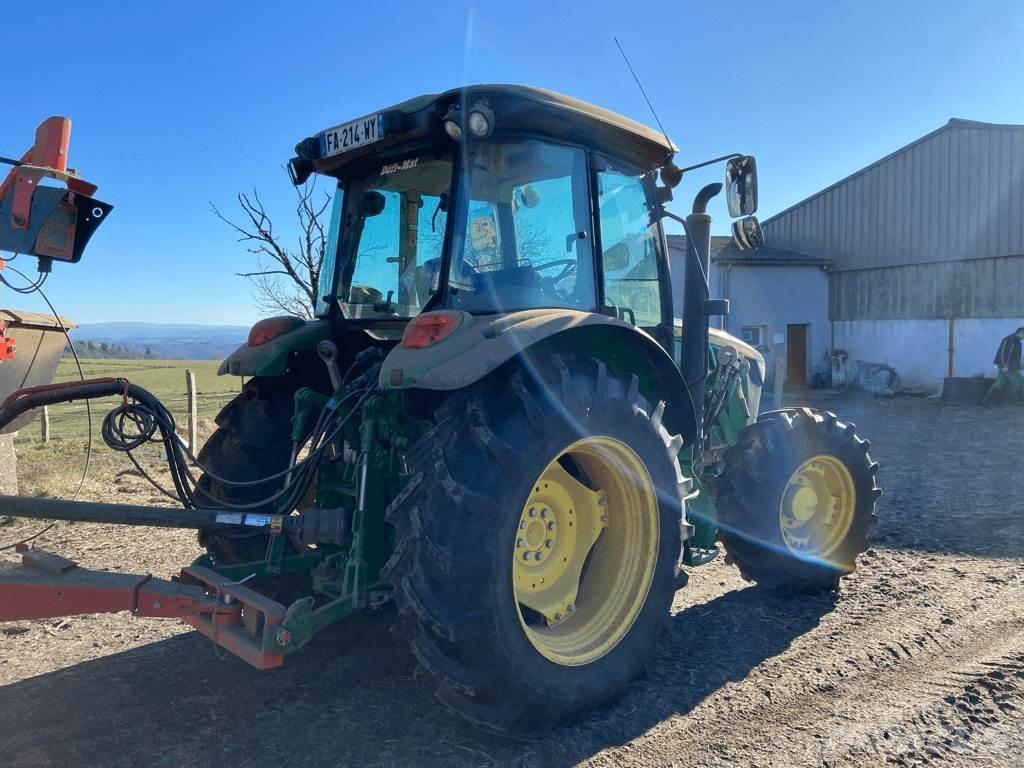 John Deere 5075M Traktoriai