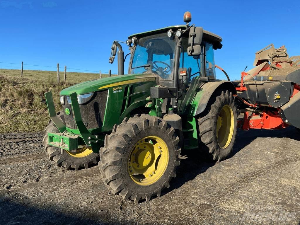 John Deere 5075M Traktoriai