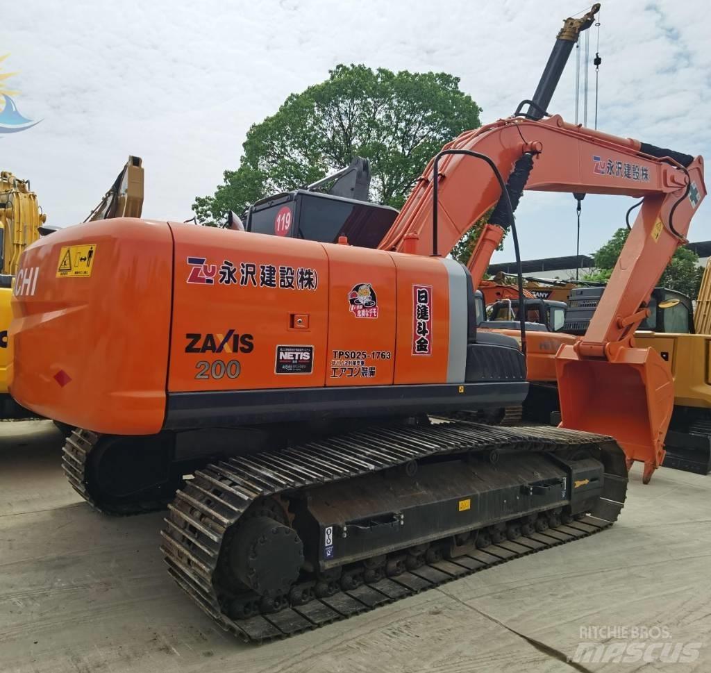 Hitachi ZX 200 Vikšriniai ekskavatoriai