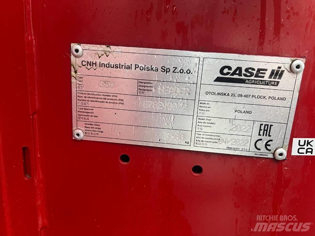 Case IH 3050 Derliaus nuėmimo kombainų galvos