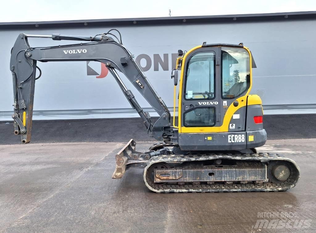 Volvo ECR88 Vidutinės galios ekskavatoriai 7-12 t