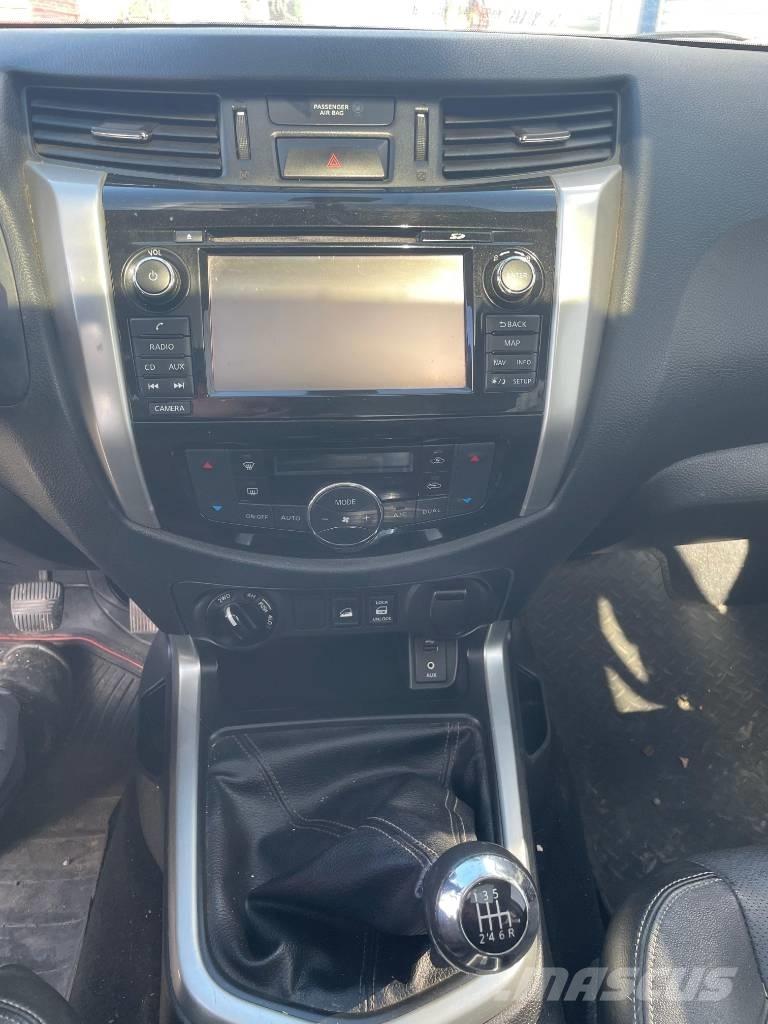 Nissan Navara Pikapai / Bortiniai sunkvežimiai
