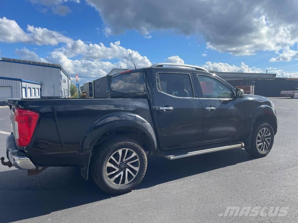 Nissan Navara Pikapai / Bortiniai sunkvežimiai