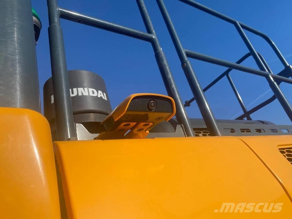 Hyundai HX220L Vikšriniai ekskavatoriai