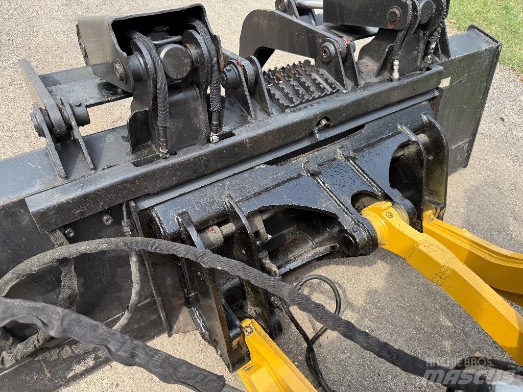 CAT 908 H Naudoti ratiniai krautuvai