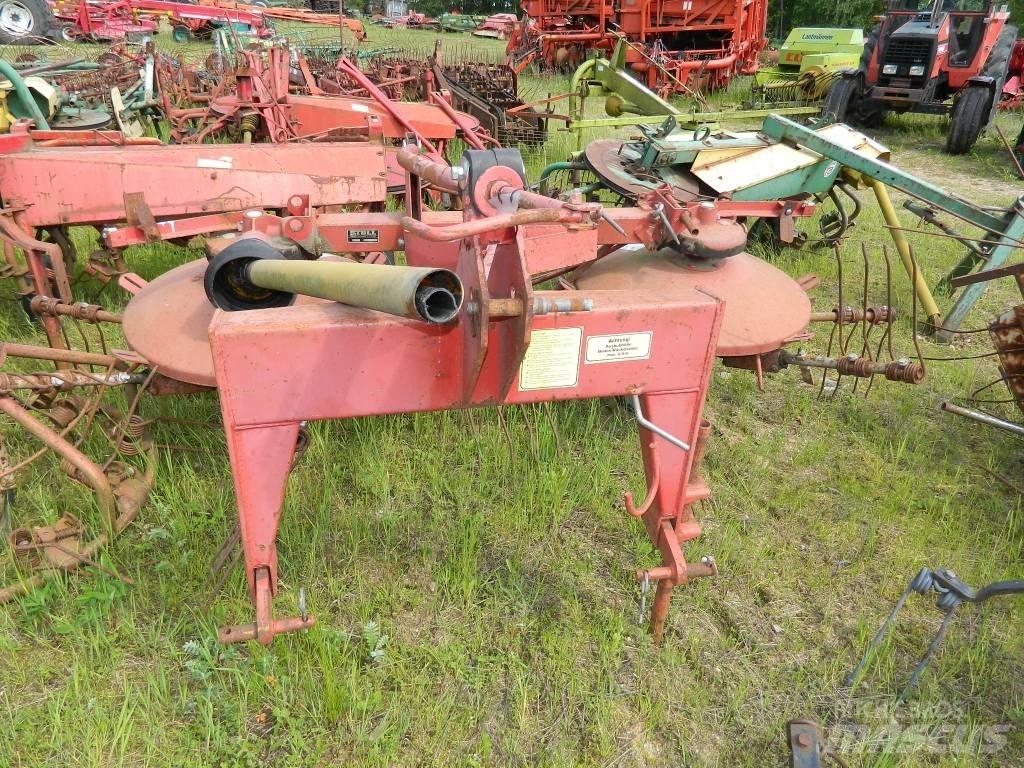 Stoll UM 400 Šieno grėbliai ir vartytuvai