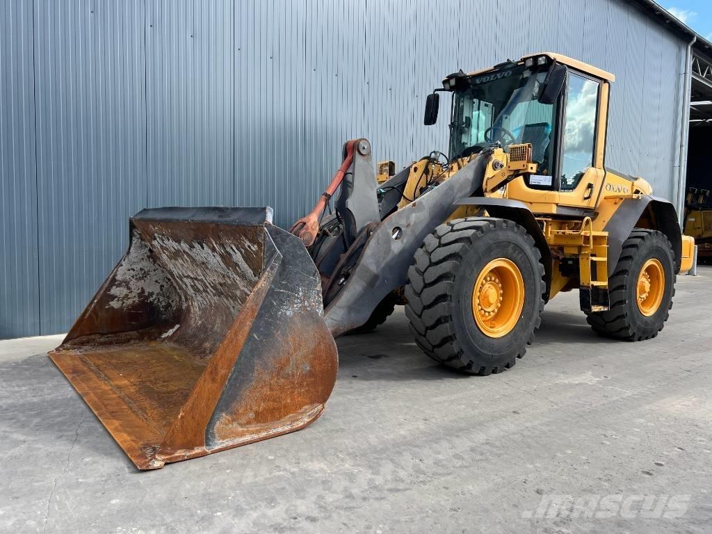 Volvo L90F Naudoti ratiniai krautuvai